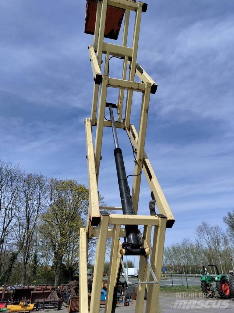 JLG 2646 E 3 Škaraste platforme