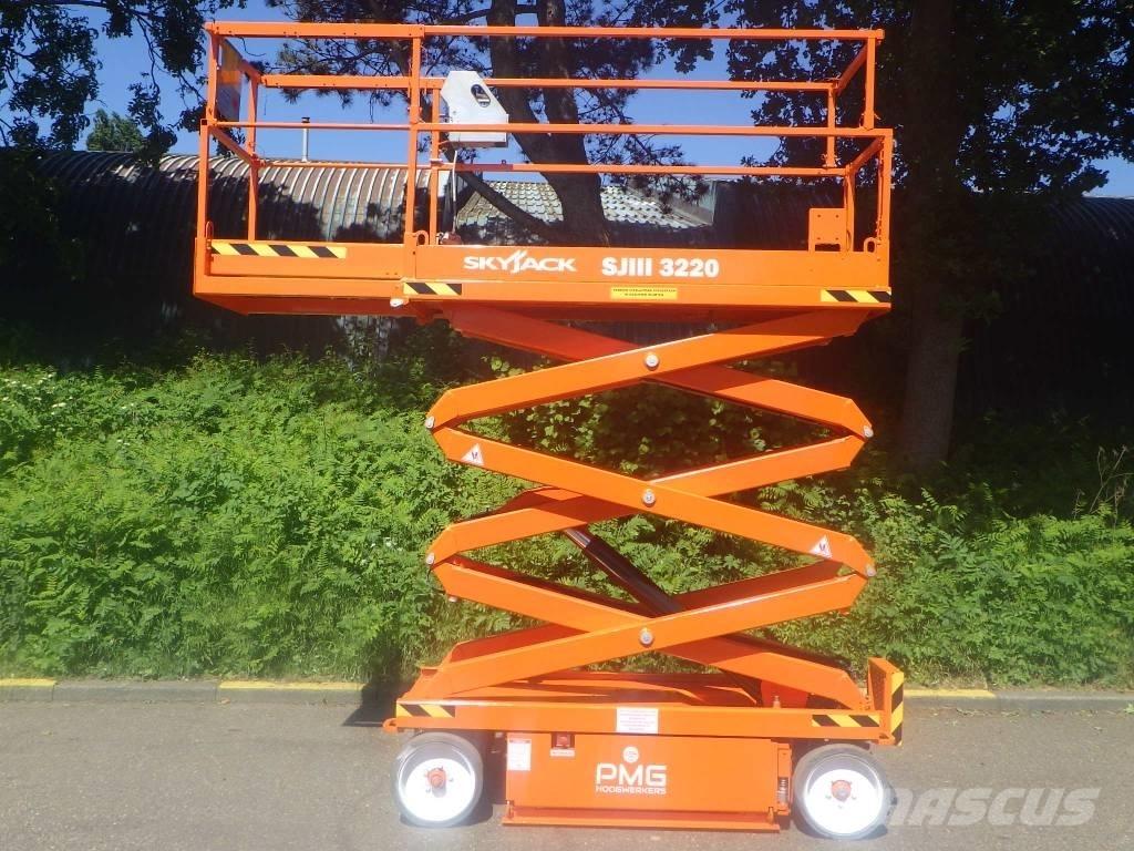 SkyJack SJ3220 Škaraste platforme