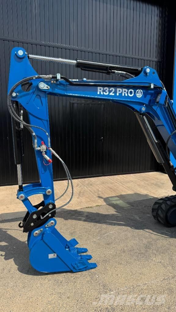 Rippa R32 PRO Mini bageri <7t
