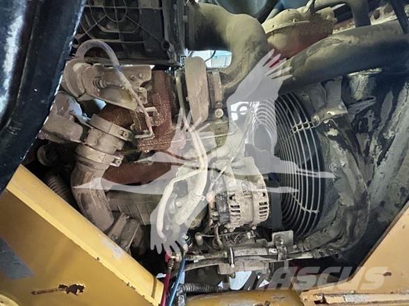 CAT 420F2 IT Utovarni rovokopači