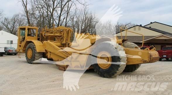 CAT 621F Strugači