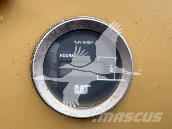 CAT D3G XL Buldožeri gusjeničari