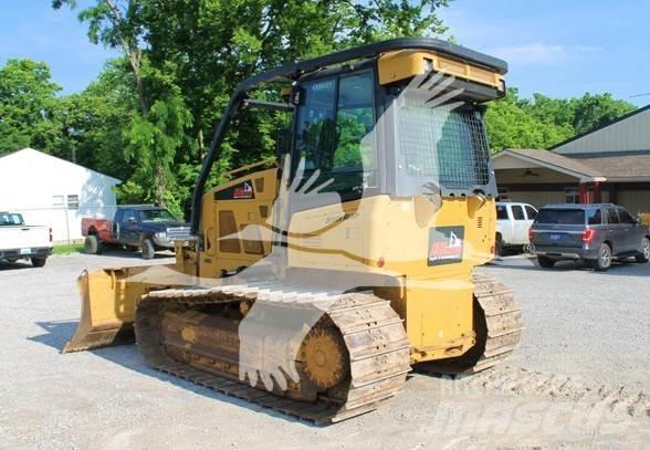 CAT D4K2 LGP Buldožeri gusjeničari