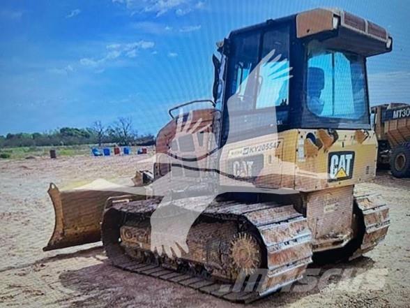 CAT D5K2 LGP Buldožeri gusjeničari