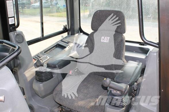 CAT D5K2 LGP Buldožeri gusjeničari