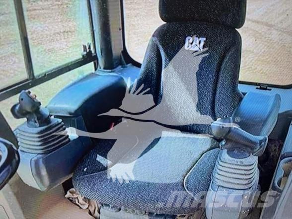 CAT D5K2 LGP Buldožeri gusjeničari