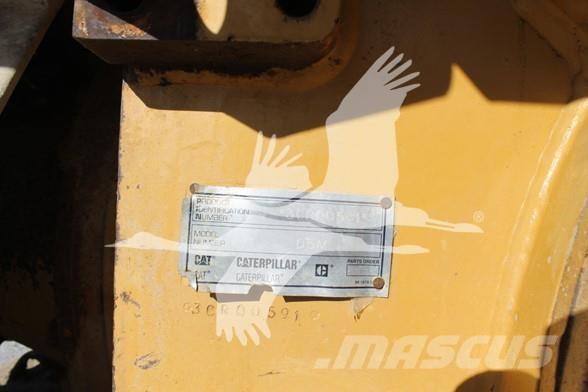 CAT D5M LGP Buldožeri gusjeničari