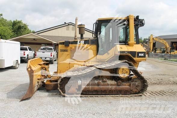 CAT D5M XL Buldožeri gusjeničari