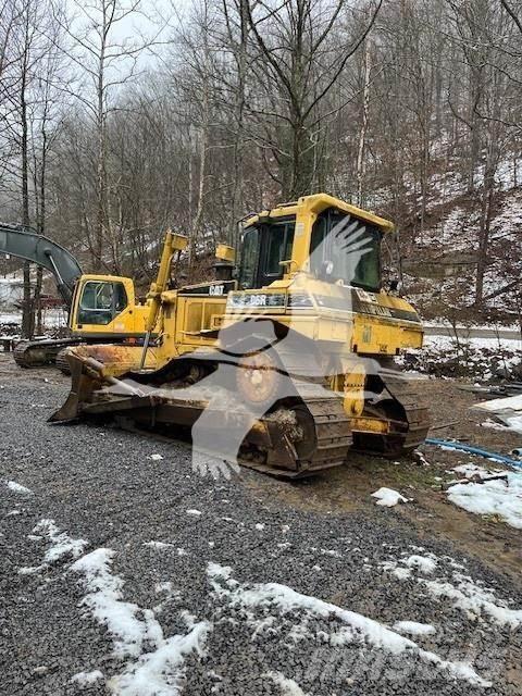 CAT D6R Buldožeri gusjeničari