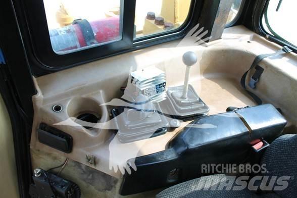 CAT D6R Buldožeri gusjeničari