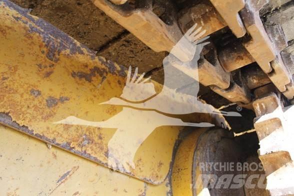 CAT D6T XL Buldožeri gusjeničari