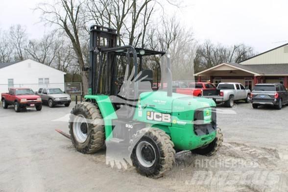 JCB 930 Terenski viličar