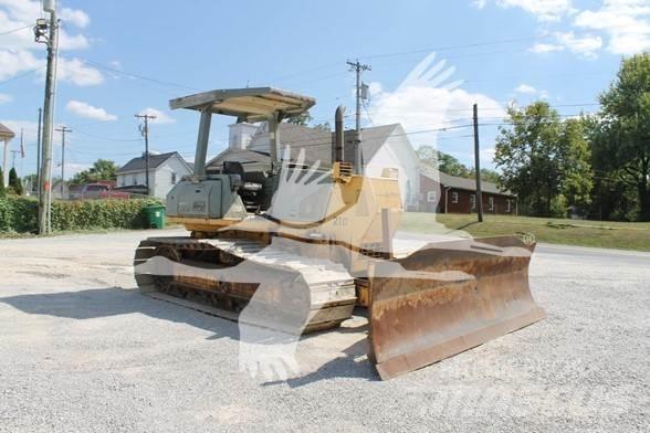 Komatsu D41P-6 Buldožeri gusjeničari