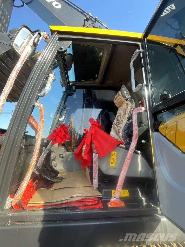 Volvo EC300 Bageri gusjeničari