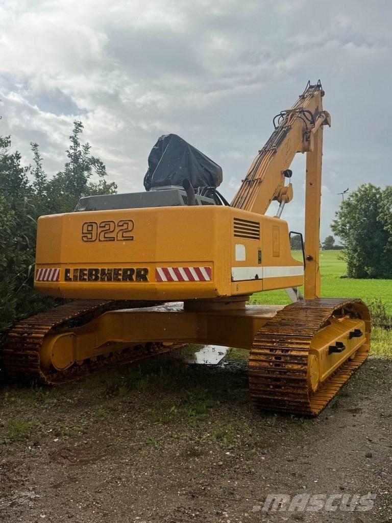 Liebherr 922 Bageri za manipuliranje materijalom / otpadom