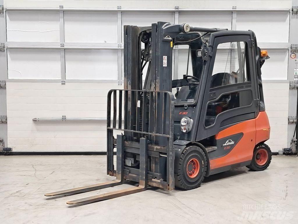 Linde E30-01 Električni viličari