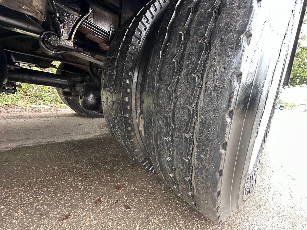 International 4300 Auto košare
