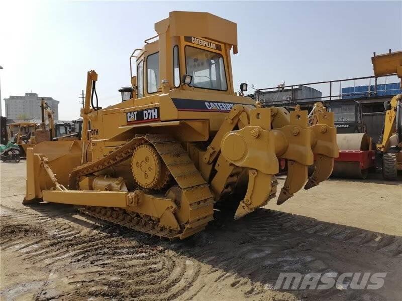 CAT D 7 H Buldožeri gusjeničari