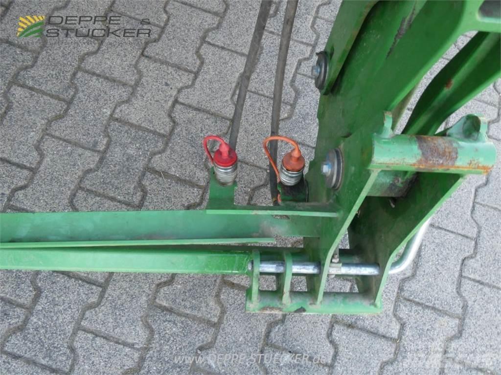 John Deere 6R 110 Traktori
