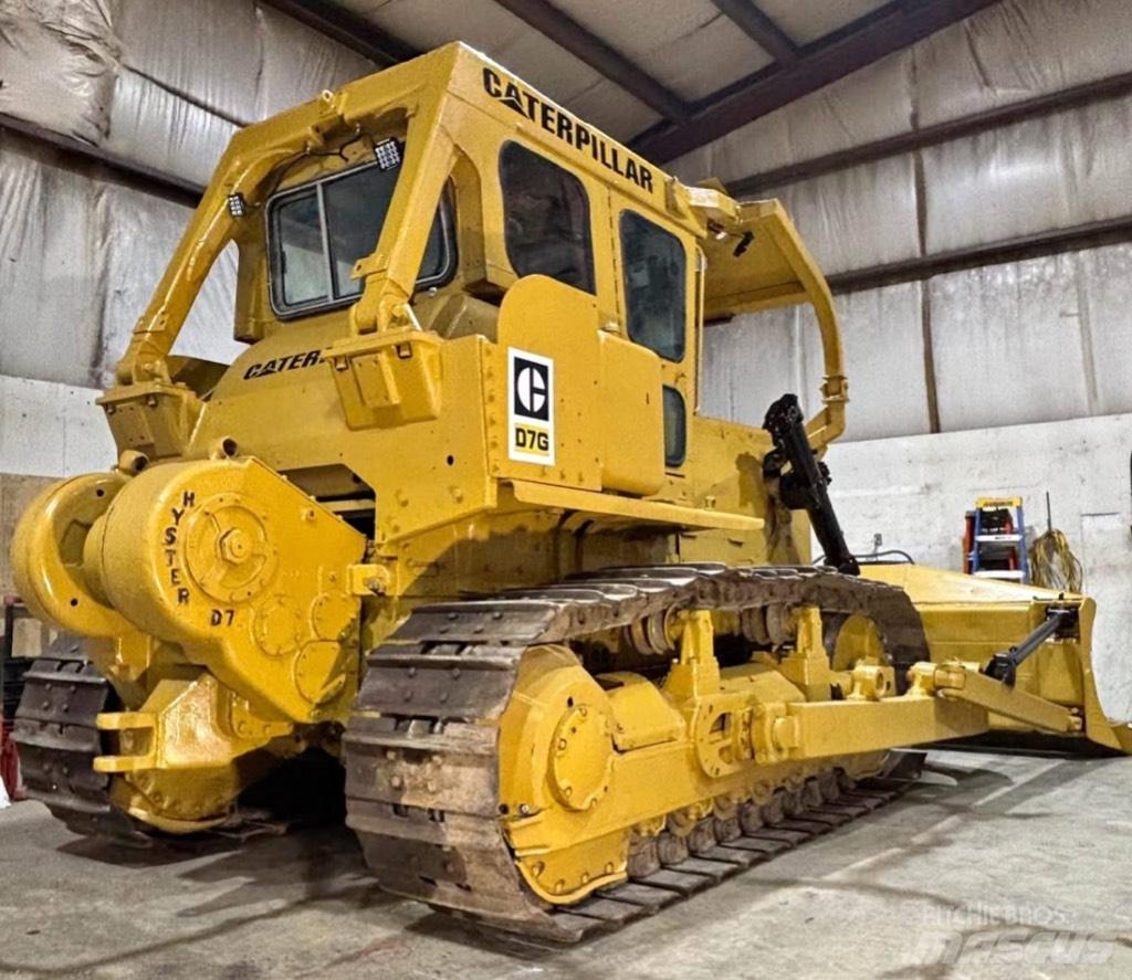 CAT D 7 G Buldožeri gusjeničari