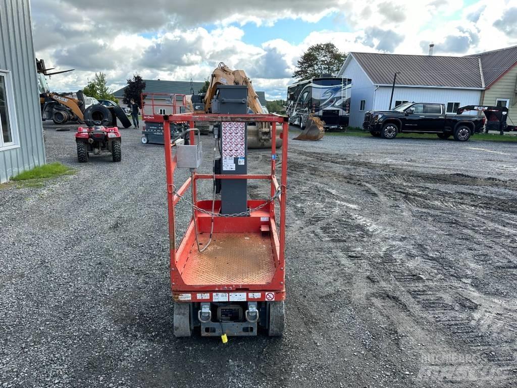 SkyJack SJ 12 Škaraste platforme