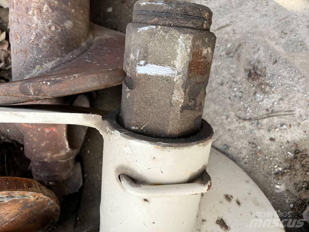 Bauer Bohranfänger Oprema i rezervni dijelovi za bušenje