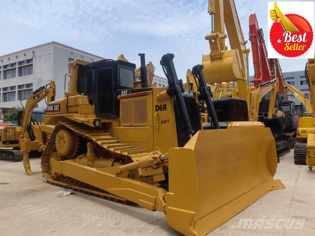 CAT D 6 R Buldožeri gusjeničari