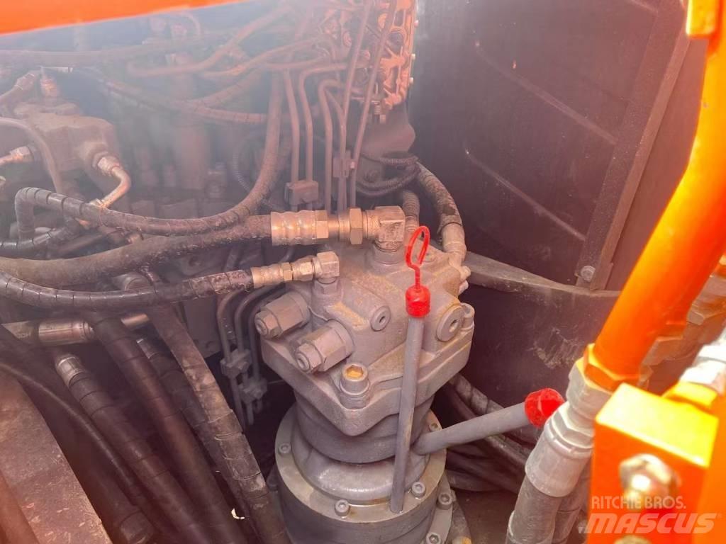 Hitachi 120 Bageri gusjeničari