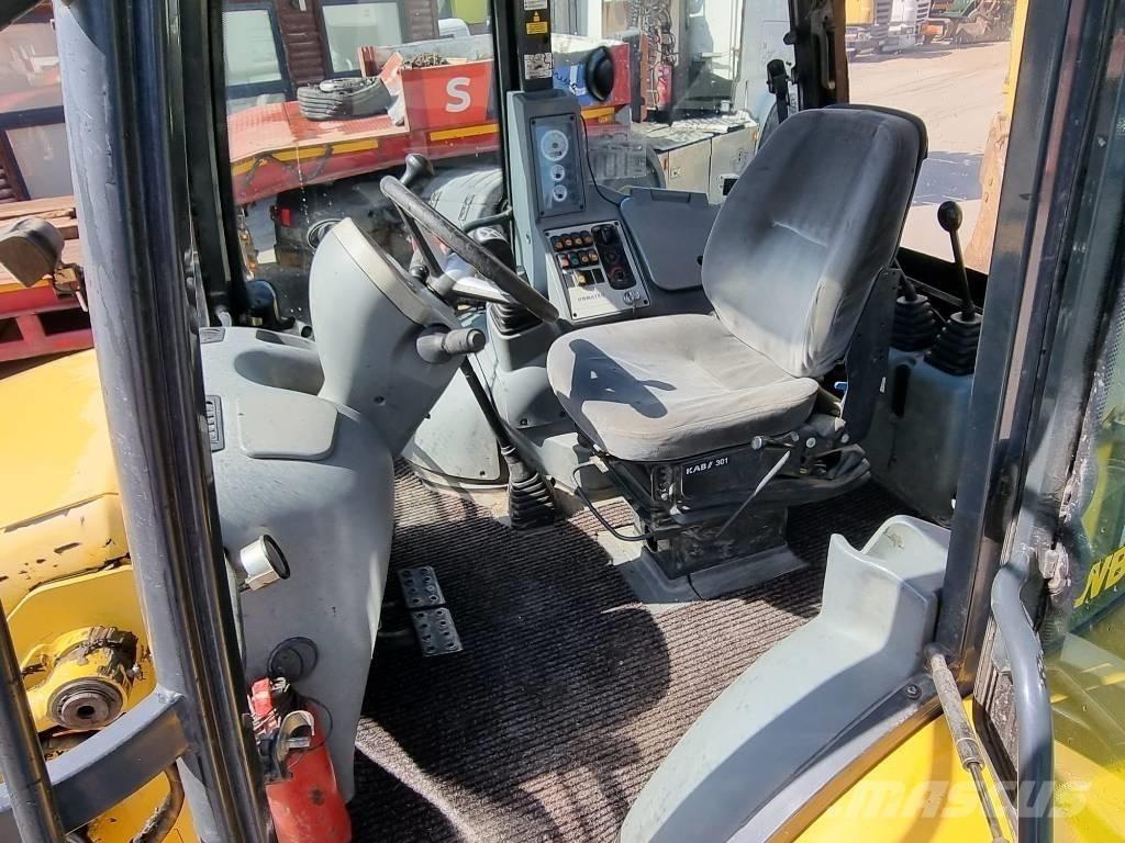 Komatsu WB 93 S-5EO Utovarni rovokopači