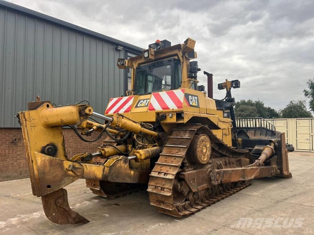 CAT D 9 T Buldožeri gusjeničari