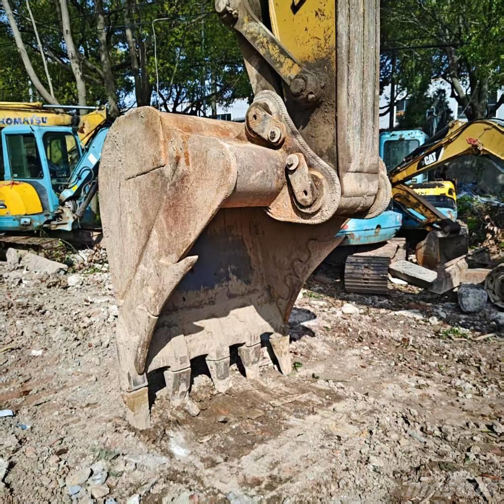 CAT 330 D Bageri gusjeničari