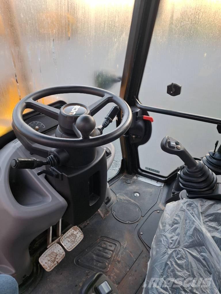 JCB 3CX PLUS AEC Utovarni rovokopači