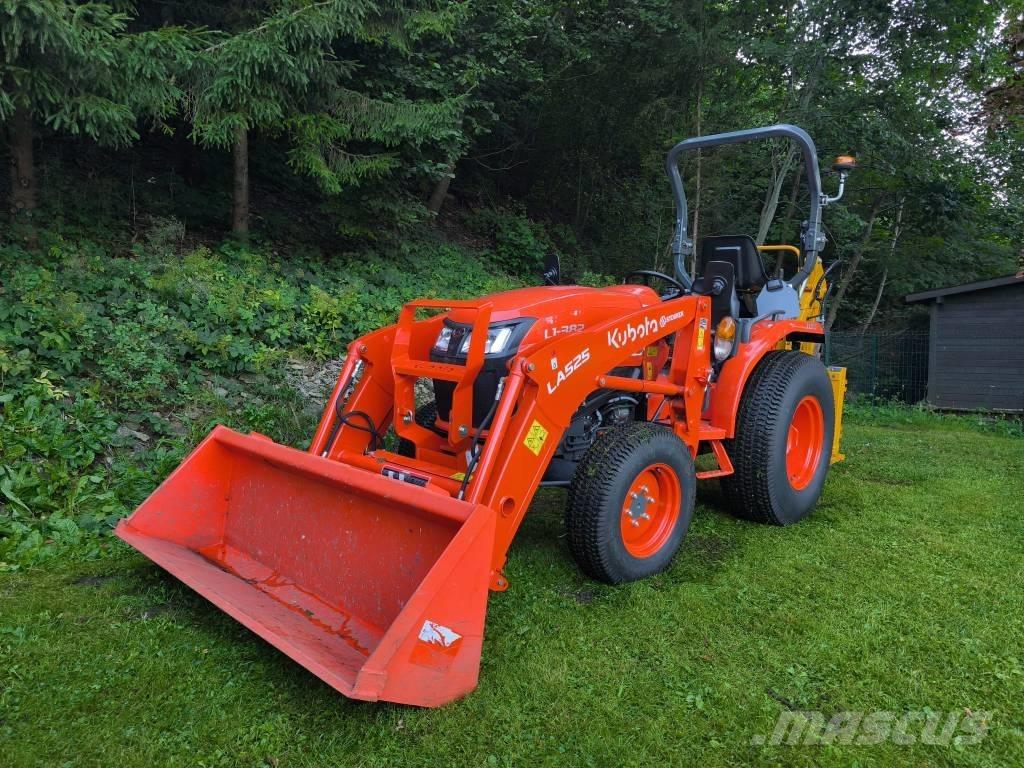 Kubota L1-382 HST Traktori