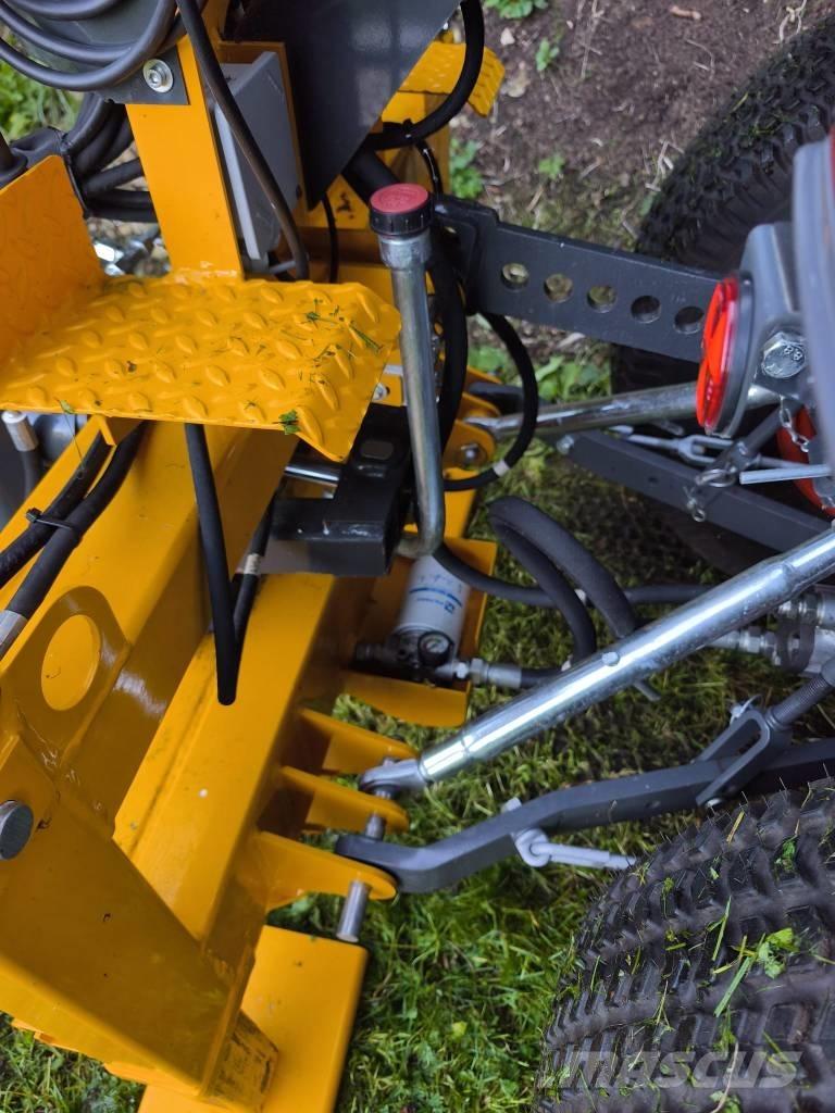 Kubota L1-382 HST Traktori