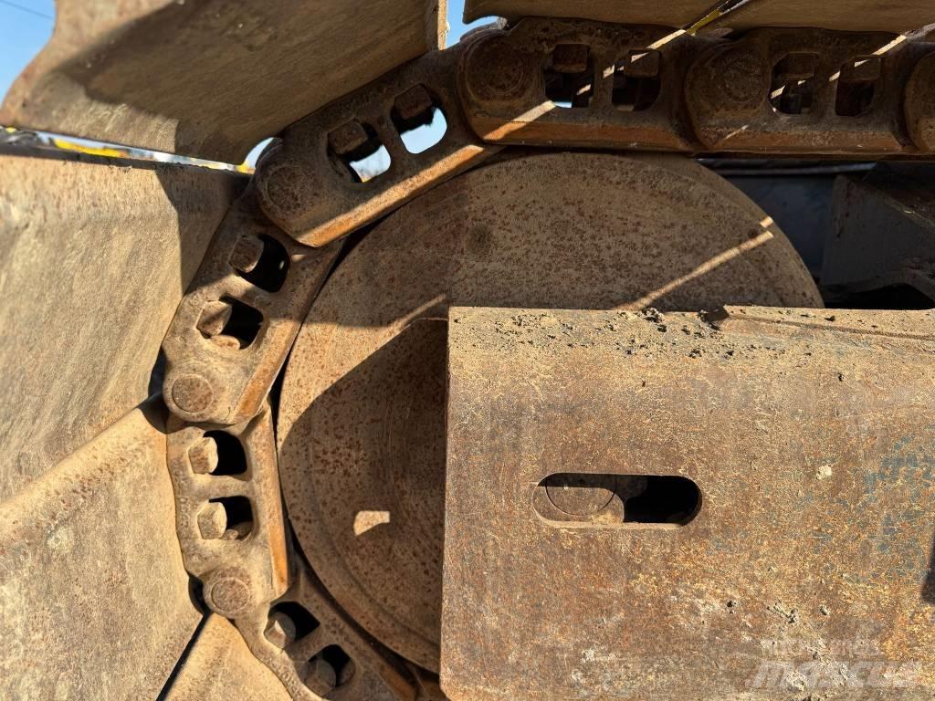 Komatsu PC 138 Bageri gusjeničari