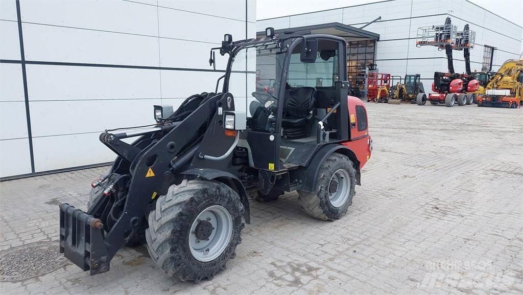Weidemann 2070 Višenamjenski utovarivači