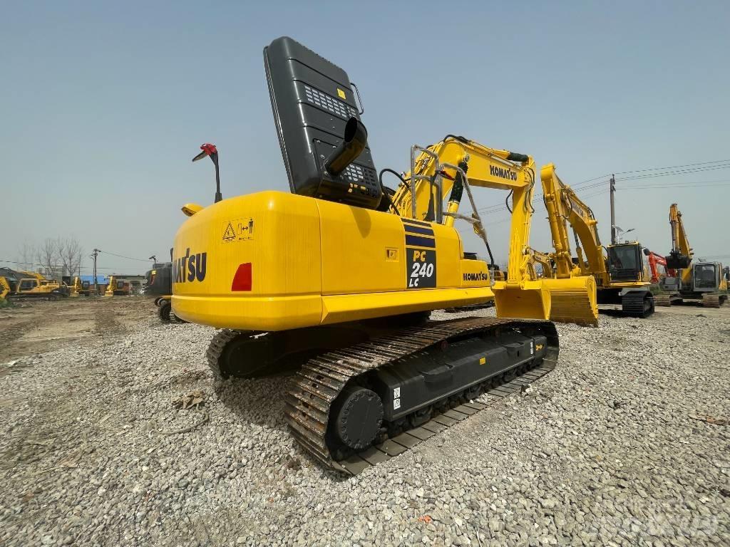 Komatsu PC 240 Bageri gusjeničari