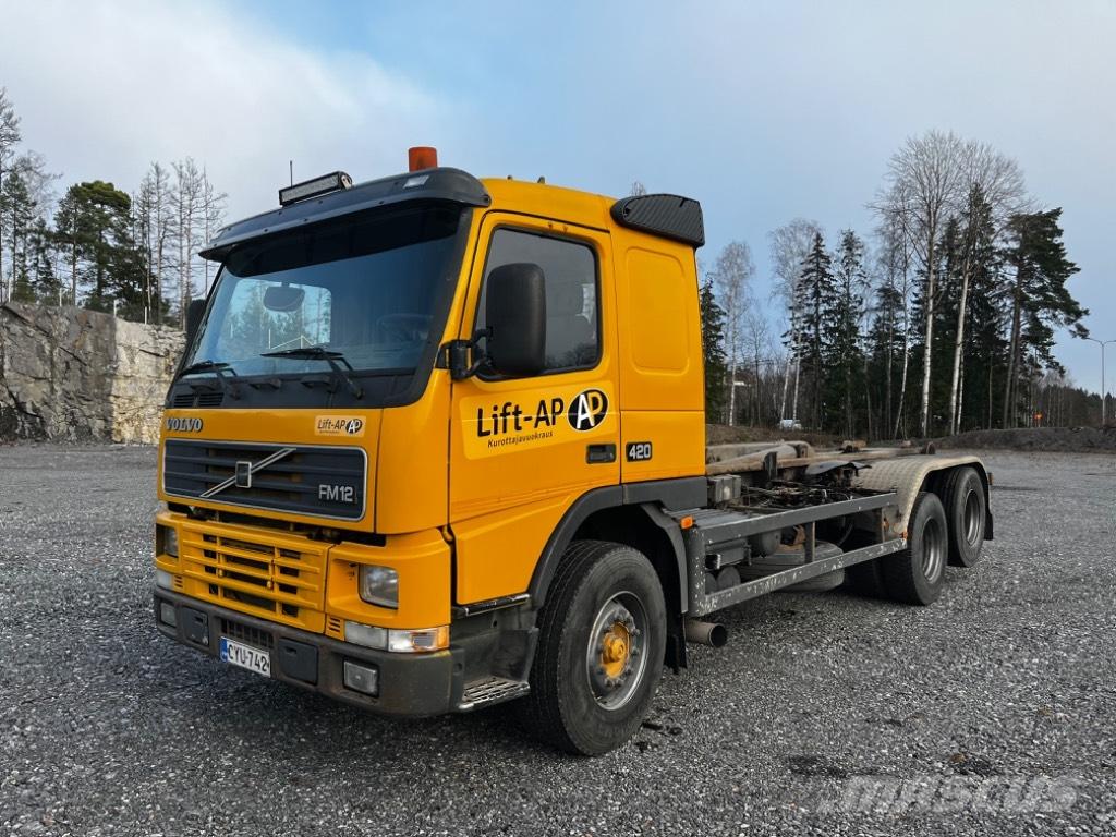 Volvo FM 12 420 Rol kiper kamioni s kukama za dizanje