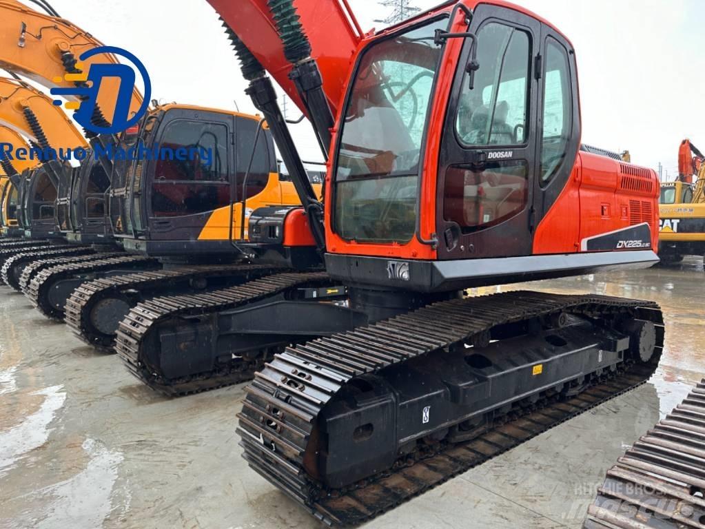 Doosan DX 225 LC-9C Bageri gusjeničari