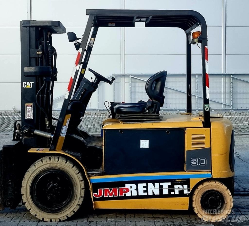CAT EP 30 K PAC Električni viličari