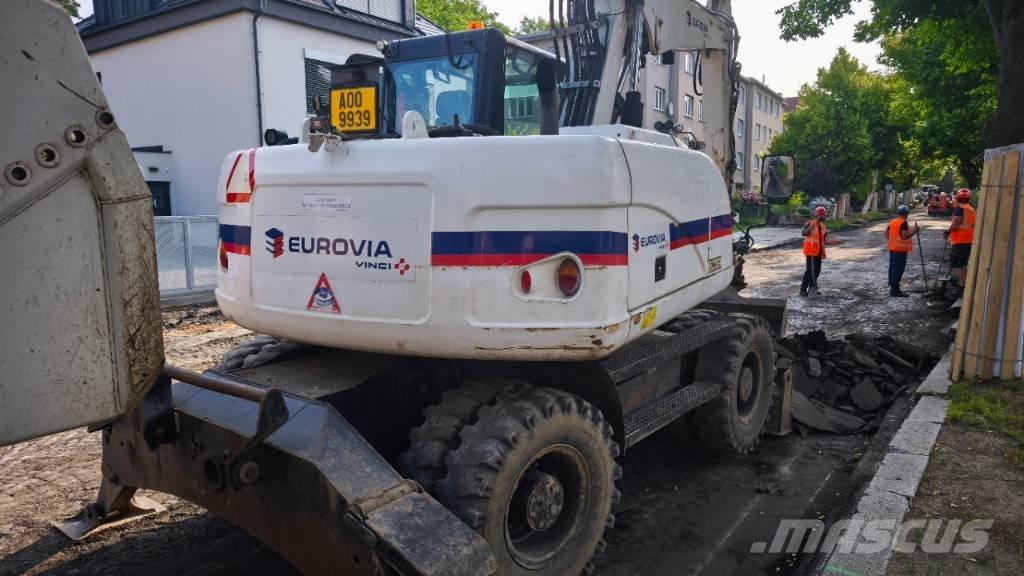 CAT 313 D Bageri na kotačima