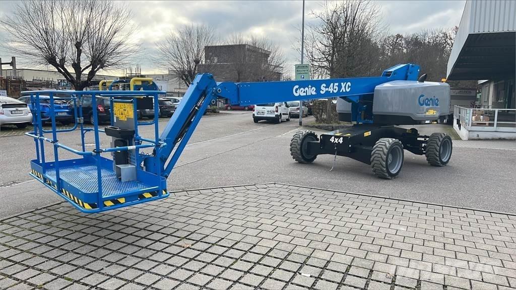 Genie S-45 XC Teleskopske podizne platforme