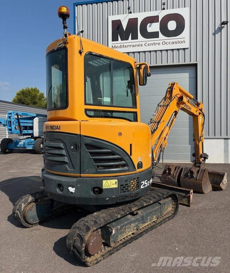 Hyundai R25Z-9 AK Mini bageri <7t