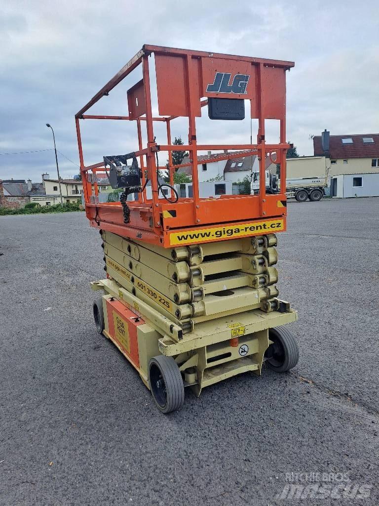 JLG 10rs Škaraste platforme