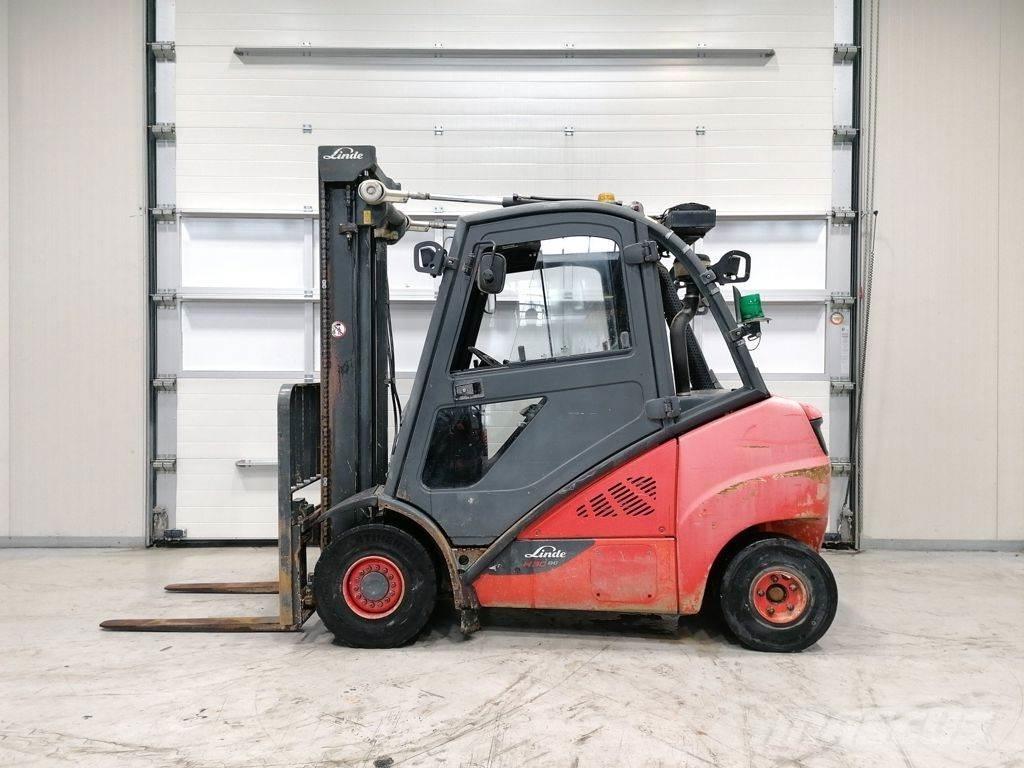 Linde H30D-02 Dizelski viličari
