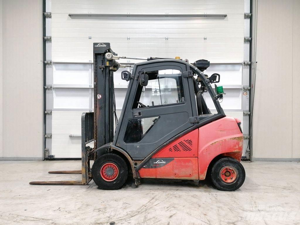 Linde H30D-02 Dizelski viličari