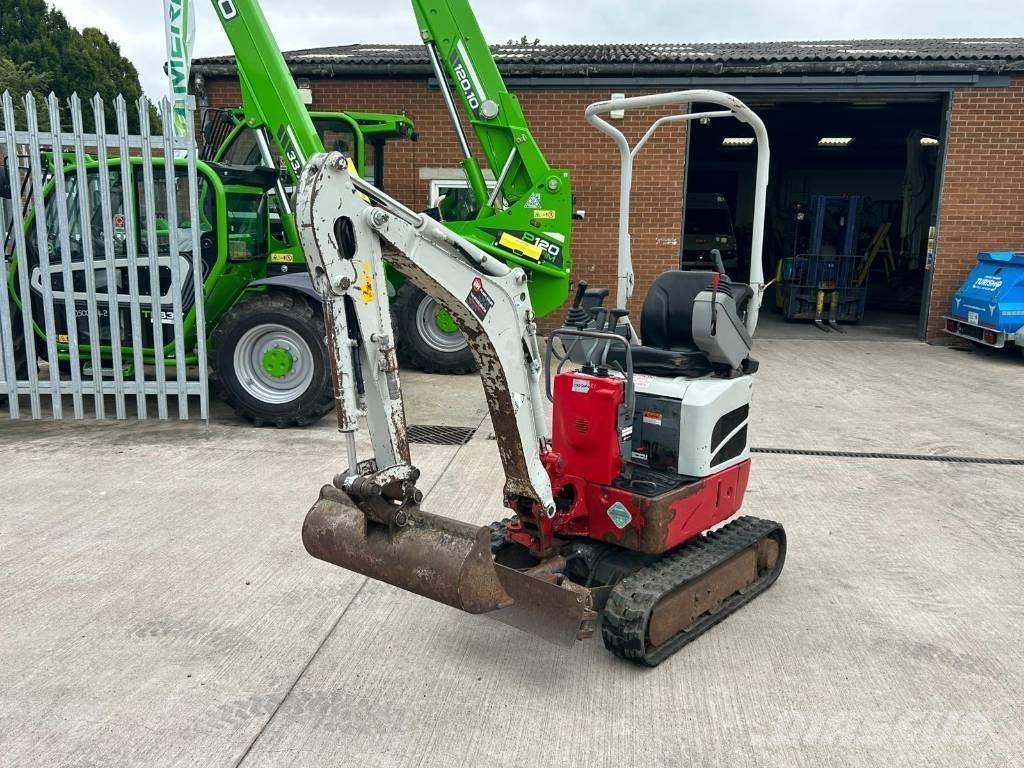Takeuchi TB 210 R Mini bageri <7t