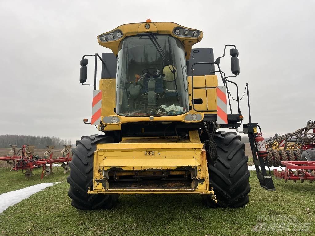 New Holland CSX 7070 Kombajni