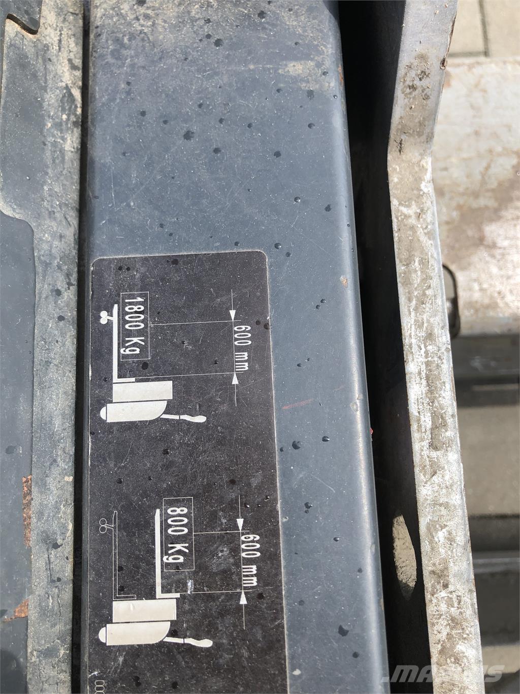 Still EXU-H 18 Ručni električni viličar