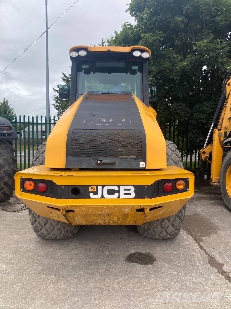 JCB VM137 2015 Valjci sa jednim bubnjem